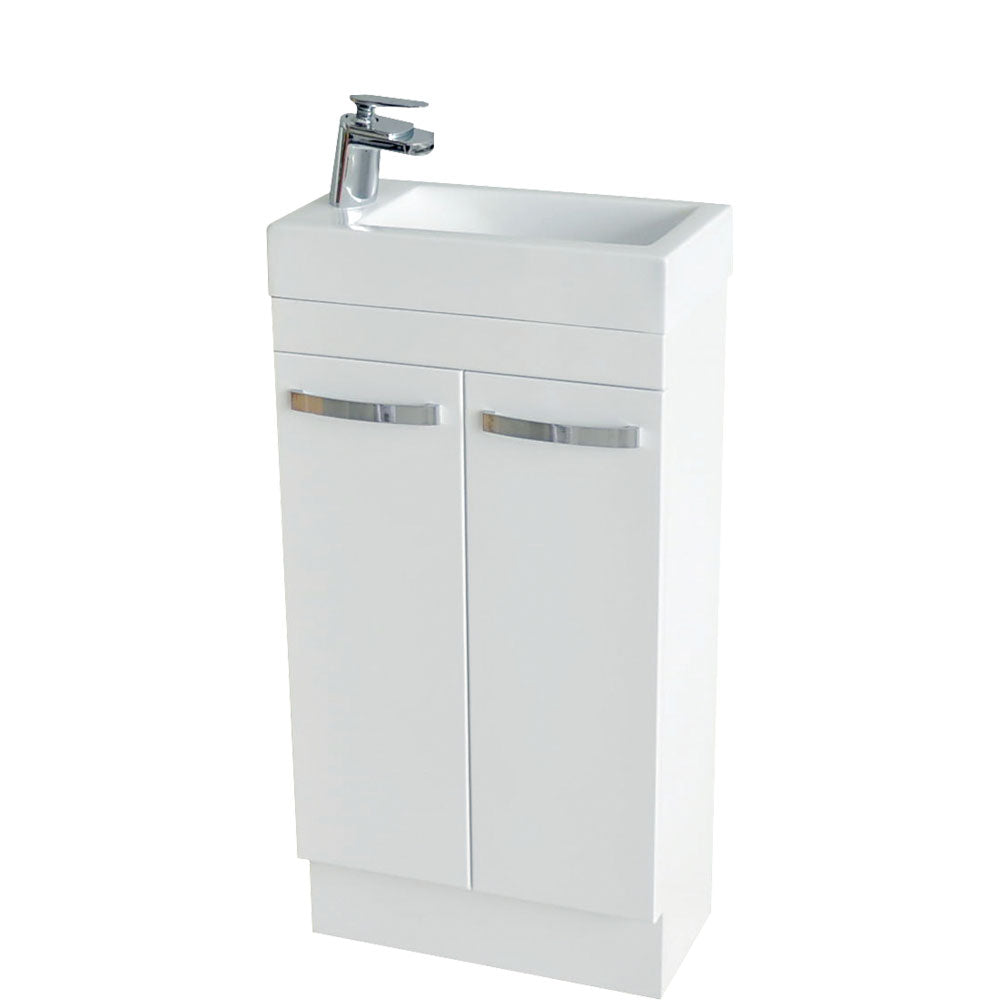 Ralph Ensuite On Kickboard