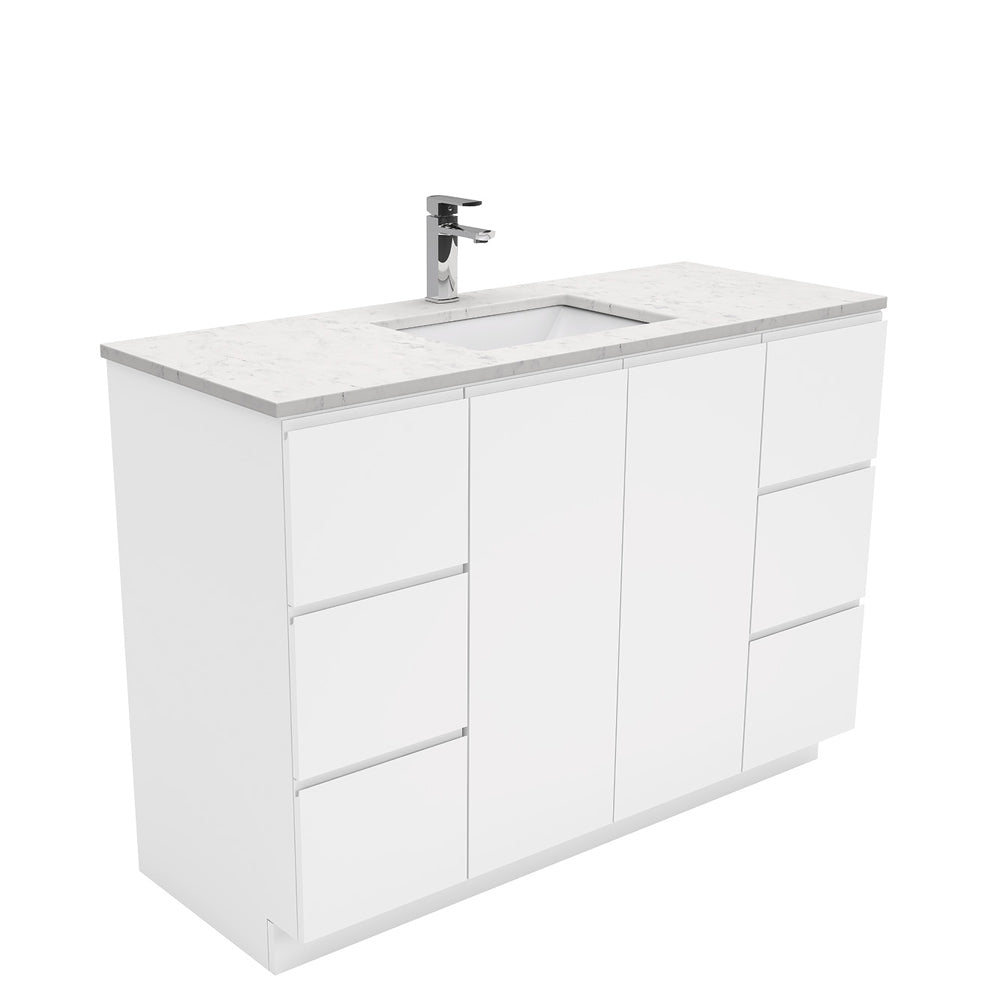 Sarah Fingerpull Gloss White Vanity on Kick