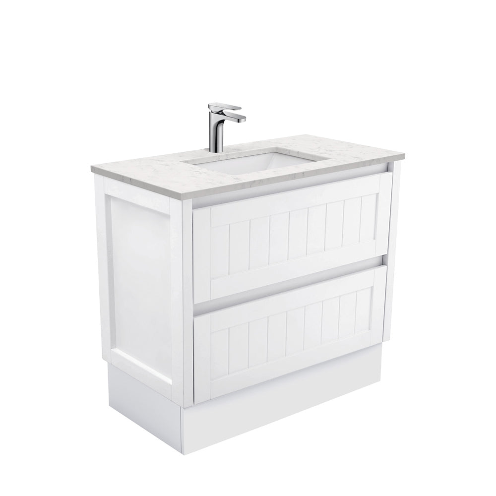 Sarah Hampton Vanity on Kick