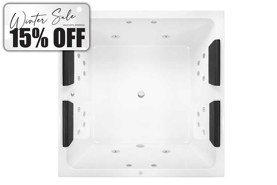Venice Contour Spa Bath